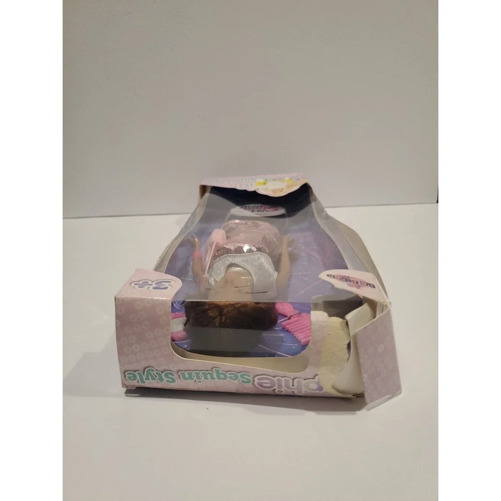Brooklyn Lollipop Sophie Sequin Style Fashion Doll W/ Accessories Damaged Box